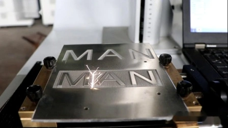 Chine Machine de marquage laser 30W pour outils métalliques en acier inoxydable